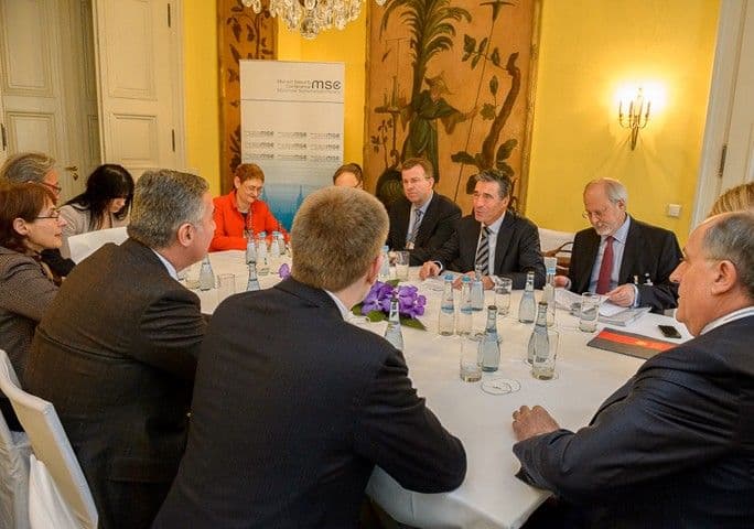 Rasmusen: NATO pozdravlja napredak Crne Gore Rasmusen: NATO pozdravlja napredak Crne Gore