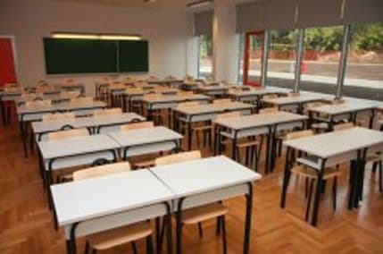 MP: Licence za prosvjetare će se obnavljati svakih pet godina MP: Licence za prosvjetare će se obnavljati svakih pet godina