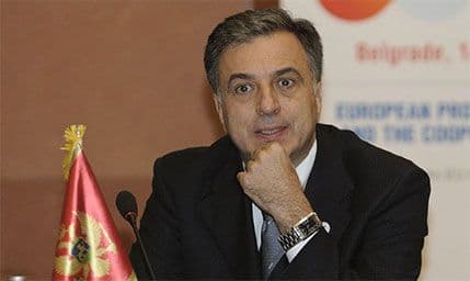 Kabinet: Vujanović nije izjavio Itar-tasu da bi trebalo dozvoliti pristajanje ruskom brodovima u Luci Bar Kabinet: Vujanović nije izjavio Itar-tasu da bi trebalo dozvoliti pristajanje ruskom brodovima u Luci Bar