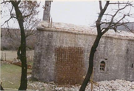 Kako je crkva Svetog Arhanđela Mihaila u Rogamima iznenada postala Amfilohijevo vlasništvo? Kako je crkva Svetog Arhanđela Mihaila u Rogamima iznenada postala Amfilohijevo vlasništvo?