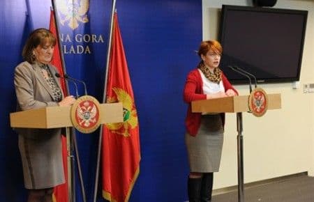 RADENOVIĆ: Porez na eksploataciju nafte 59 odsto RADENOVIĆ: Porez na eksploataciju nafte 59 odsto