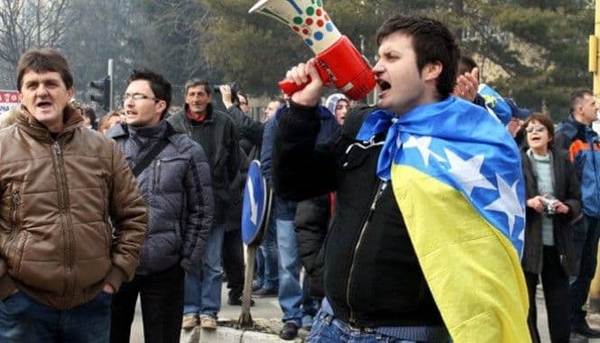 VIDEO: Ko je čovjek koji je zapalio BiH I digao gladni narod na noge? VIDEO: Ko je čovjek koji je zapalio BiH I digao gladni narod na noge?