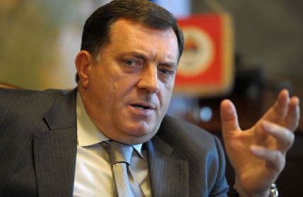 Dodik: Silom ćemo spriječiti svaki pokušaj rušenja institucija u RS Dodik: Silom ćemo spriječiti svaki pokušaj rušenja institucija u RS