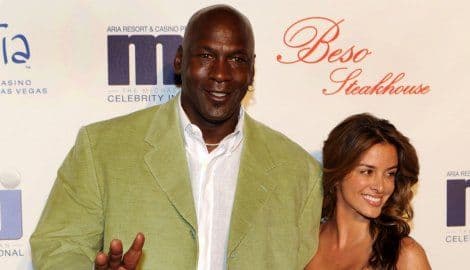 Džordanu 15 godina mlađa žena rodila bliznakinje Džordanu 15 godina mlađa žena rodila bliznakinje