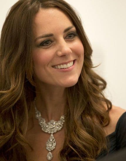 Kraljica povjerila dijamante od neprocjenjive vrijednosti Kraljica povjerila dijamante od neprocjenjive vrijednosti