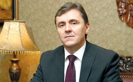 ŽUGIĆ: Tužiću Dan zbog teksta o mojoj disertaciji ŽUGIĆ: Tužiću Dan zbog teksta o mojoj disertaciji