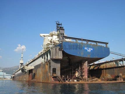 Tri kompanije zainteresovane za privatizaciju brodogradilišta Bijela Tri kompanije zainteresovane za privatizaciju brodogradilišta Bijela