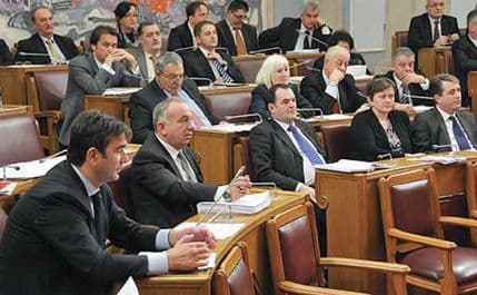 DAN: Umjesto Đeke, vraća se Bardhi; VIJESTI: Prvo Camaj ili Đeljošaj, onda Bardhi DAN: Umjesto Đeke, vraća se Bardhi; VIJESTI: Prvo Camaj ili Đeljošaj, onda Bardhi