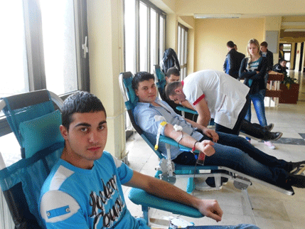 Pedesetak studenata Biotehničkog fakulteta dobrovoljno dalo krv Pedesetak studenata Biotehničkog fakulteta dobrovoljno dalo krv