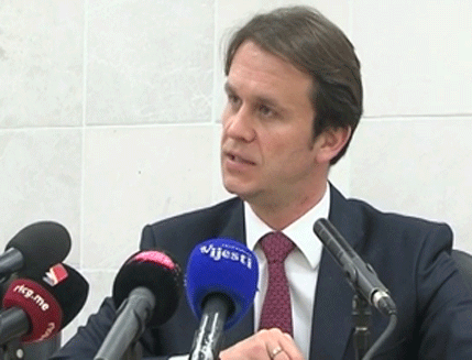 KONJEVIĆ: Intervencija policije na protestu bila neophodna i u skladu sa zakonom (VIDEO) KONJEVIĆ: Intervencija policije na protestu bila neophodna i u skladu sa zakonom (VIDEO)