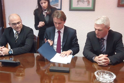 KONJEVIĆ: Policijski službenici Herceg Novog dobiće 32 stana (VIDEO) KONJEVIĆ: Policijski službenici Herceg Novog dobiće 32 stana (VIDEO)