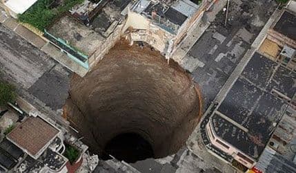 Što su i kako nastaju gigantske rupe? Što su i kako nastaju gigantske rupe?