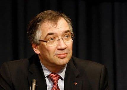 VAŠČUK: Reforma bezbjednosnih službi ključna u procesu pristupanja NATO-u VAŠČUK: Reforma bezbjednosnih službi ključna u procesu pristupanja NATO-u