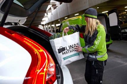 Volvo razvija dostavu paketa u auto umjesto na kućnu adresu Volvo razvija dostavu paketa u auto umjesto na kućnu adresu