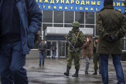 Naoružane proruske grupe zauzele aerodrome na Krimu Naoružane proruske grupe zauzele aerodrome na Krimu