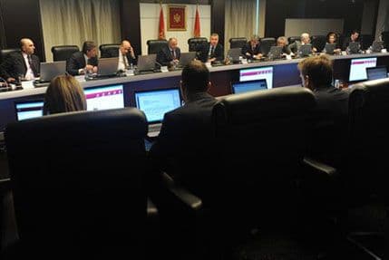 VLADA: Situaciju u Ukrajini riješiti demokratskim putem VLADA: Situaciju u Ukrajini riješiti demokratskim putem