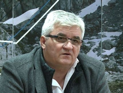 RADULOVIĆ: Neshvatljivo naplaćivanje kuvera u restoranima RADULOVIĆ: Neshvatljivo naplaćivanje kuvera u restoranima