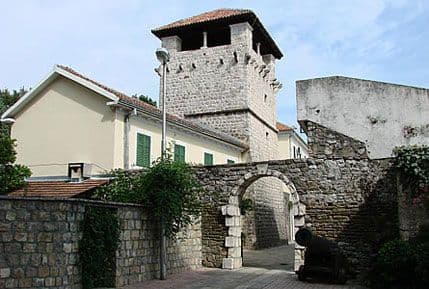 Trio Novak - Ristić - Simović u Ljetnjikovcu "Buća" Trio Novak - Ristić - Simović u Ljetnjikovcu "Buća"