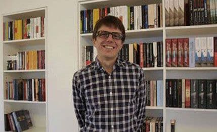 BOOKA: Zagrebačka "Fraktura" u podgoričkoj "Gradskoj knjižari" BOOKA: Zagrebačka "Fraktura" u podgoričkoj "Gradskoj knjižari"