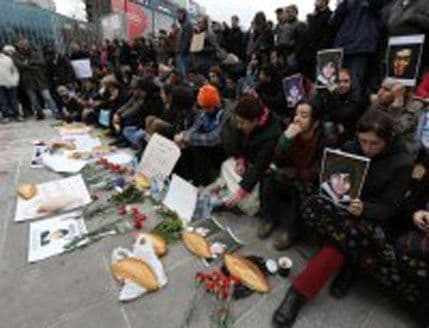 Na sahrani tinejdžera tražili ostavku Erdogana Na sahrani tinejdžera tražili ostavku Erdogana