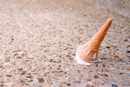 VIDEO: Pravilo „pet sekundi“ dobilo naučnu potvrdu VIDEO: Pravilo „pet sekundi“ dobilo naučnu potvrdu