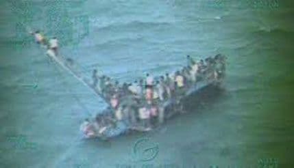 Italijanska mornarica spasila preko 600 migranata, osmoro se udavilo u vodama Grčke Italijanska mornarica spasila preko 600 migranata, osmoro se udavilo u vodama Grčke