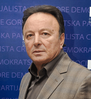 LAZOVIĆ: Tužiću Vida Rađenovića LAZOVIĆ: Tužiću Vida Rađenovića