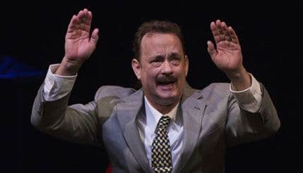 VIDEO: Tom Henks u reperskom spotu sa striptizetama VIDEO: Tom Henks u reperskom spotu sa striptizetama