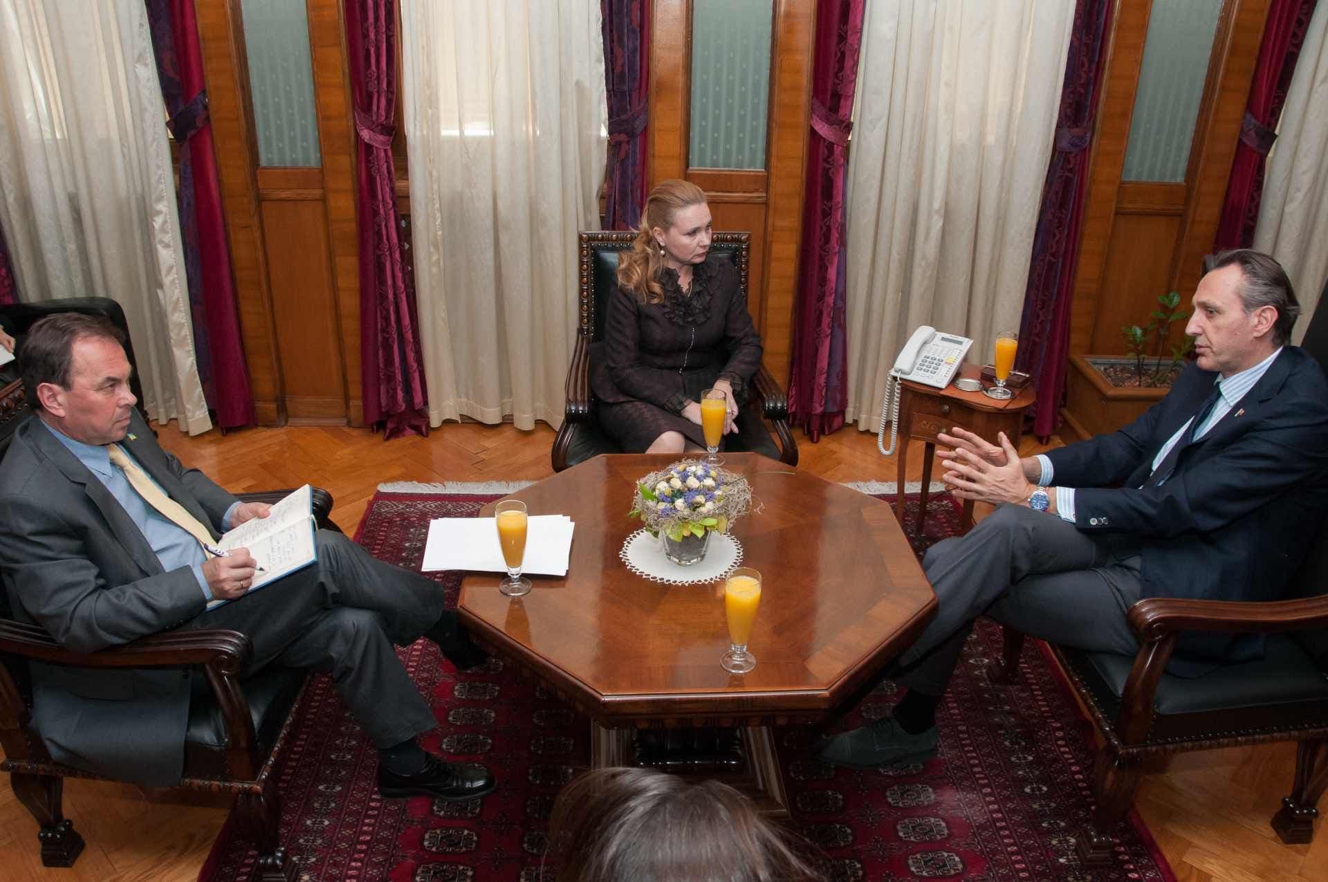 KRIVOKAPIĆ: Međunarodna zajednica da garantuje suverenitet Ukrajine KRIVOKAPIĆ: Međunarodna zajednica da garantuje suverenitet Ukrajine