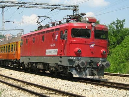 ŽELJEZNIČKI PREVOZ: Prosječno kašnjenje lokalnih vozova 7,4 minuta, a međunarodnih na našoj teritoriji 14,9 minuta ŽELJEZNIČKI PREVOZ: Prosječno kašnjenje lokalnih vozova 7,4 minuta, a međunarodnih na našoj teritoriji 14,9 minuta