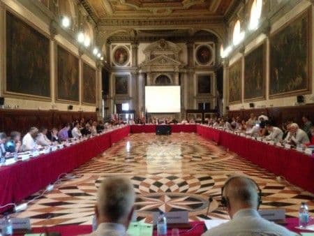 VK: Krim prekršio ustav Ukrajine VK: Krim prekršio ustav Ukrajine