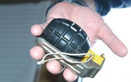 Atina: Bomba pored poreske uprave Atina: Bomba pored poreske uprave