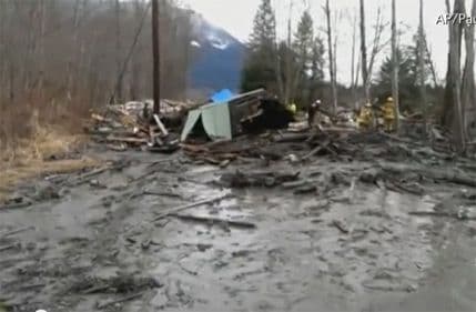 SAD: U klizištu nestalo više od 100 osoba (VIDEO) SAD: U klizištu nestalo više od 100 osoba (VIDEO)