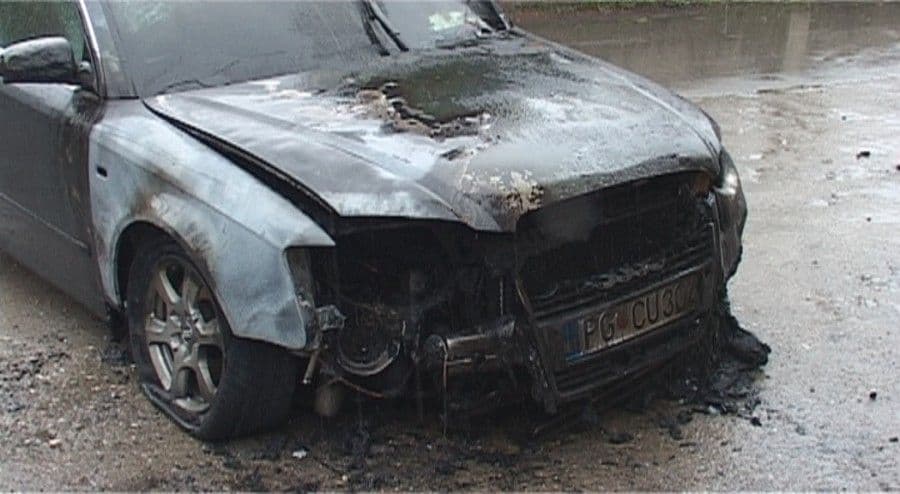 Bijelo Polje: Audi uništen u požaru Bijelo Polje: Audi uništen u požaru