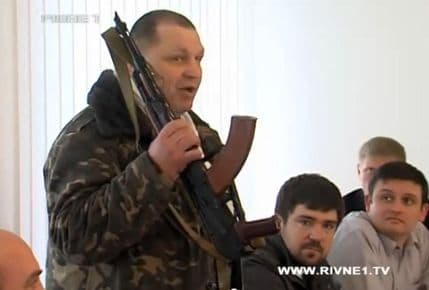 Ubijen vođa ukrajinskih ultradesničara "Desni sektor" Ubijen vođa ukrajinskih ultradesničara "Desni sektor"