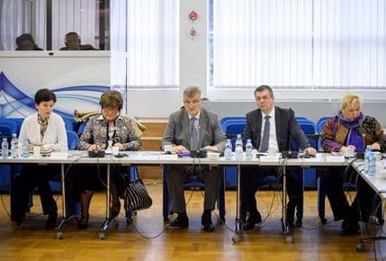 Gvozdenović sa Jakab o zravstvenom turizmu Gvozdenović sa Jakab o zravstvenom turizmu