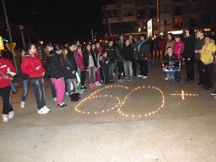 Nikšić: Društvo mladih ekologa obilježilo Sat za planetu Nikšić: Društvo mladih ekologa obilježilo Sat za planetu