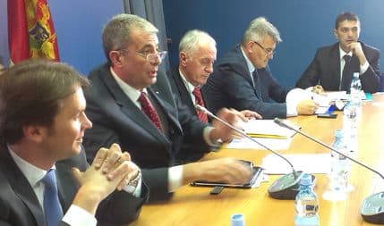 Dobričanin i Stefanović: Uz policiju bi se osjećali sigurnije; Konjević: Policijsko obezbjeđenje nije praksa u regionu Dobričanin i Stefanović: Uz policiju bi se osjećali sigurnije; Konjević: Policijsko obezbjeđenje nije praksa u regionu