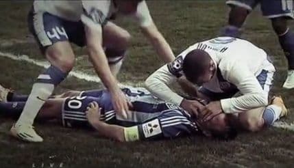 VIDEO: Na terenu spasio život protivniku VIDEO: Na terenu spasio život protivniku