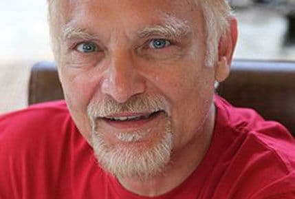 Predavanje Viržila Mihaiua o istoku i džezu u Američkom uglu Predavanje Viržila Mihaiua o istoku i džezu u Američkom uglu