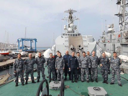 FOTO: Mornarica Crne Gore domaćin pripadnicima Mornarice SAD FOTO: Mornarica Crne Gore domaćin pripadnicima Mornarice SAD