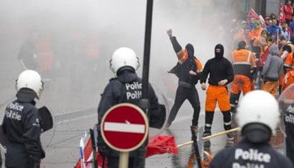 U Briselu demonstracije zbog politike štednje U Briselu demonstracije zbog politike štednje