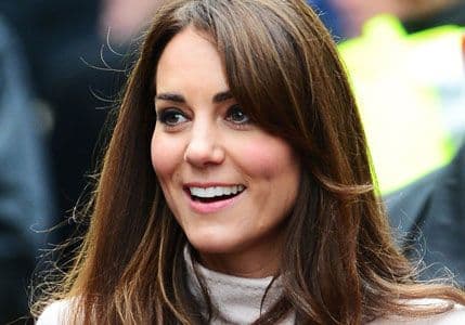 Kraljica naredila Kejt Midlton da bira skuplju garderobu Kraljica naredila Kejt Midlton da bira skuplju garderobu