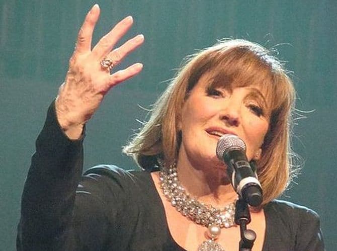 TEREZA KESOVIJA: Nijesam se prodala Srbima, morala sam da zaradim za život TEREZA KESOVIJA: Nijesam se prodala Srbima, morala sam da zaradim za život