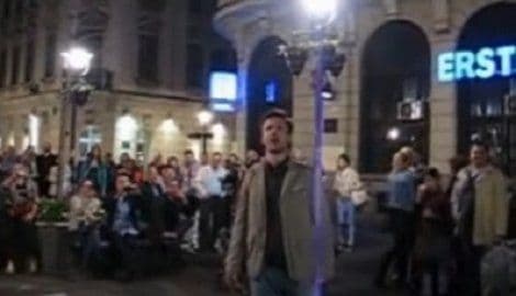 VIDEO: Prizor u Knez Mihailovoj koji je sve ostavio bez daha VIDEO: Prizor u Knez Mihailovoj koji je sve ostavio bez daha