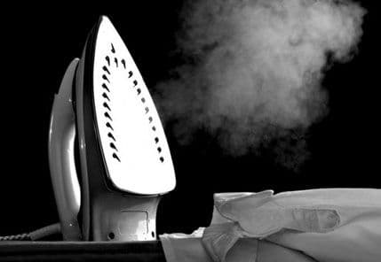 Pegla uklanja vosak i žvaku sa odjeće, a prašak za pecivo... Pegla uklanja vosak i žvaku sa odjeće, a prašak za pecivo...