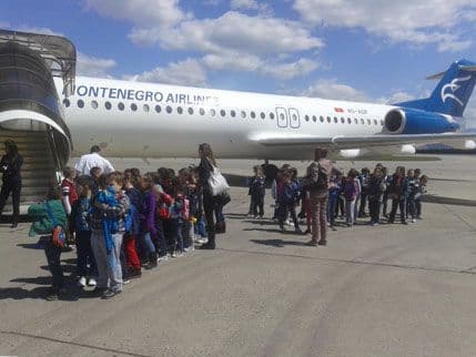 Montenegro Airlines ugostio prvake OŠ “Radojica Perović” Montenegro Airlines ugostio prvake OŠ “Radojica Perović”