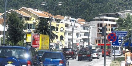 BUDVA: Parking po satu dva eura, oštećeni stubić 100 eura? BUDVA: Parking po satu dva eura, oštećeni stubić 100 eura?