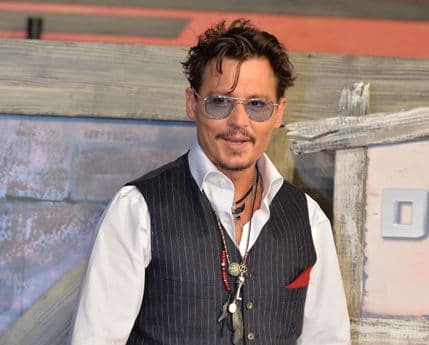 Džoni Dep svjedoči na suđenju za ubistvo Džoni Dep svjedoči na suđenju za ubistvo