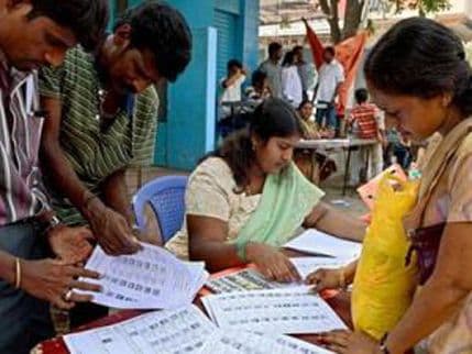 Indija: Izlaznost na opštim izborima veća od 50 odsto Indija: Izlaznost na opštim izborima veća od 50 odsto